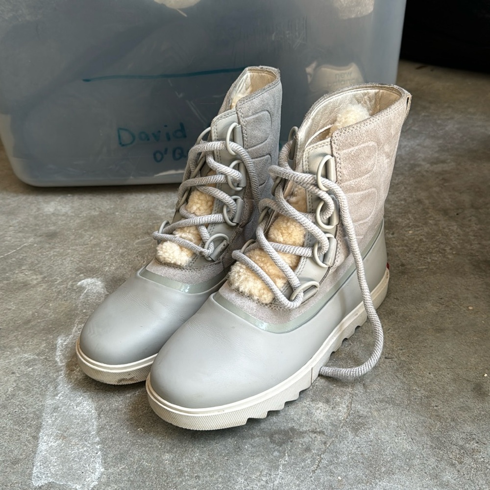 Sorel snow boots